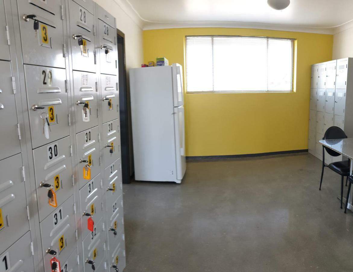 Bunkers Backpackers Hostel Busselton Exterior photo